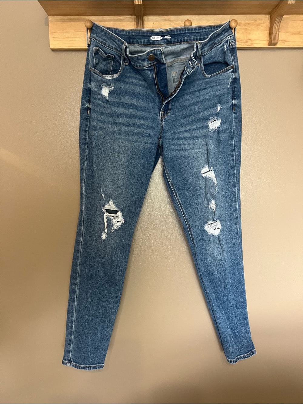 Old Navy rockstar super skinny mid rise Distressed Women’s Blue Jeans